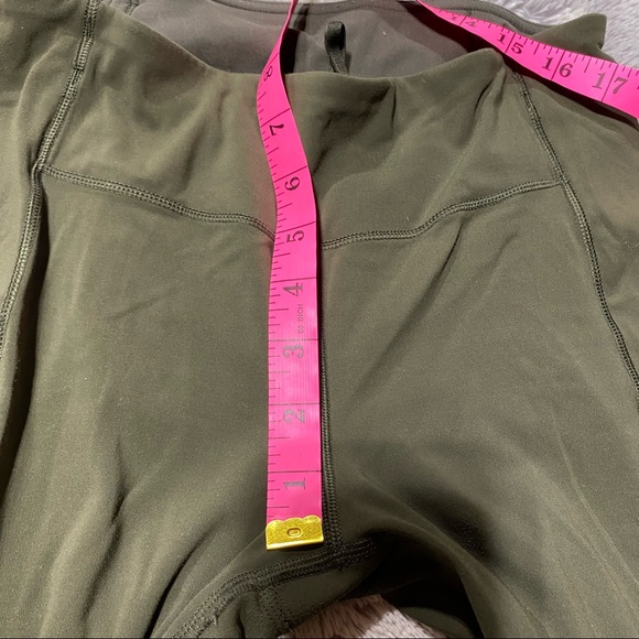 Lululemon Speed Up Tight DWR 28" - Picture 11 of 13